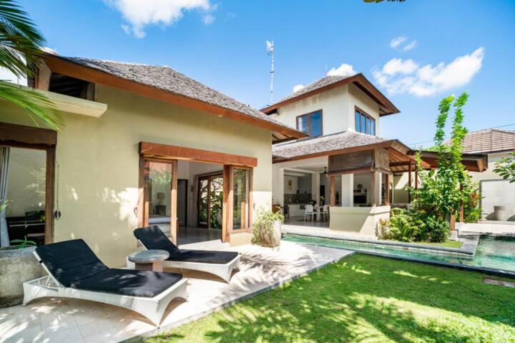 Villa Shanti, Sitara Villa Group Семіньяк Екстер'єр фото
